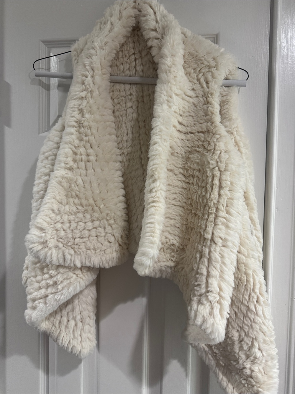 NWT bagatelle Cream Faux Fur Vest - Soft Texture